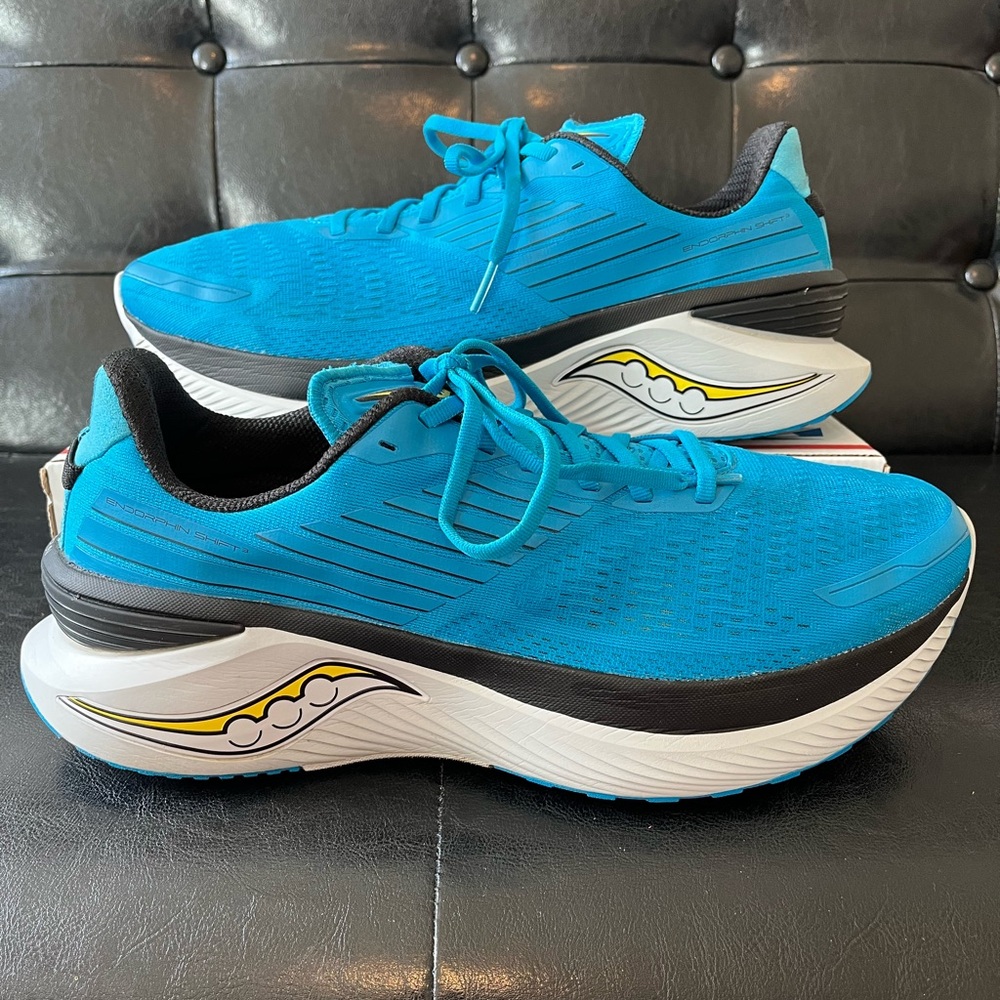 Men’s Saucony Endorphin Shift 3 “Ocean Vizigold” Sz 12.5